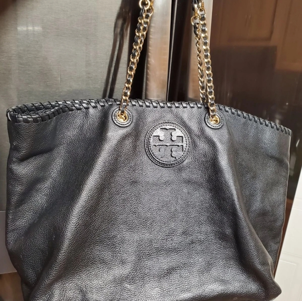 Tory Burch Leather Slouchy Bag